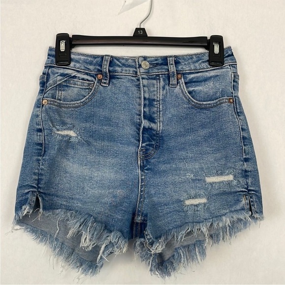 Free People We The Free Curvy Vintage Hi Rise Button fly Jean Shorts. Size 25. - Picture 2 of 13